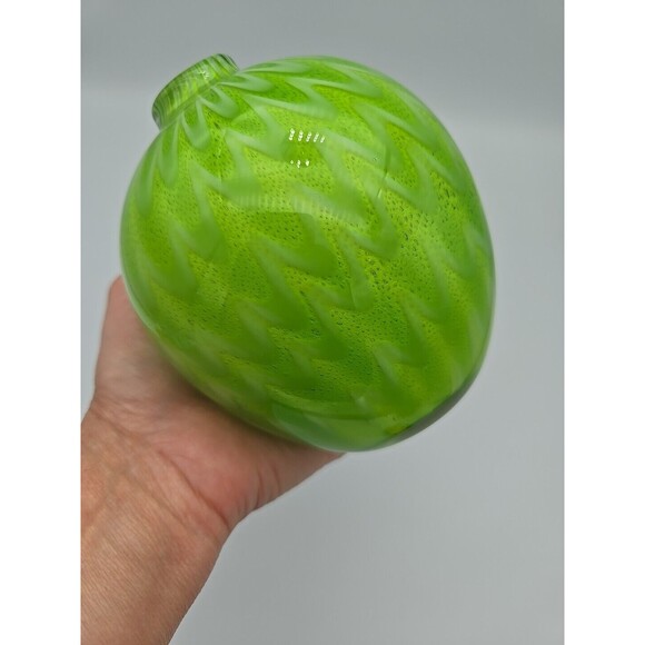 Hand Blown Art Glass Oil Lamp Chartreuse Green Swirl No Wick 4.5" Tall Heavy - Picture 8 of 10